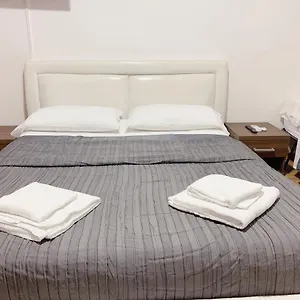 https://rm-guest-house.it-romehotels.com